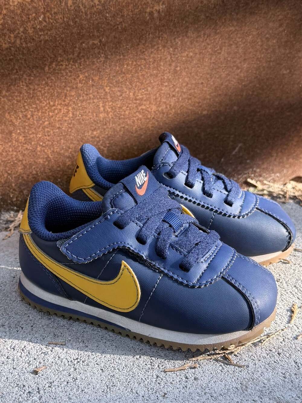 Nike Cortez EasyOn Size 7C Midnight Navy University Gold Toddler Shoes